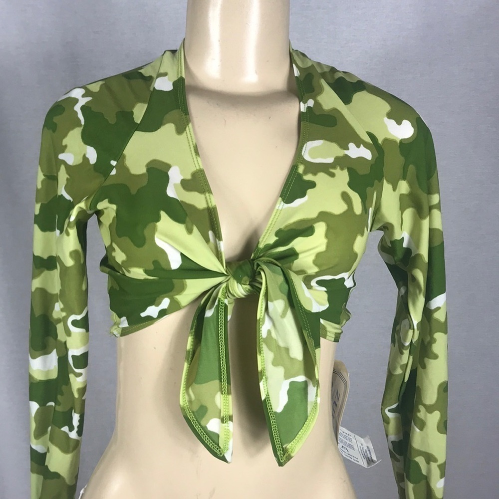 Zuliana Size Small Camouflage Crop Ruffle Sleeve W/Front Knot Tie. New With Tags